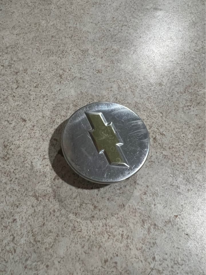 Chevrolet OEM Wheel Rim Center Hub Cap 9593169 9594156 9595157