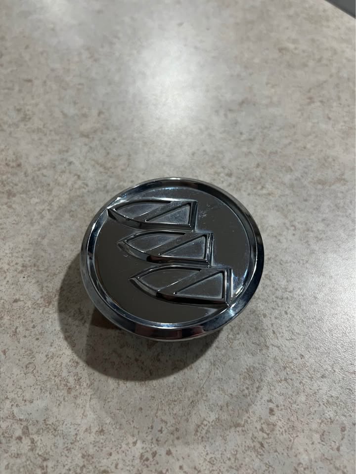 Buick Allure Lacrosse Lucerne Regal Chrome OEM Wheel Rim Center Hub Cap 9595010