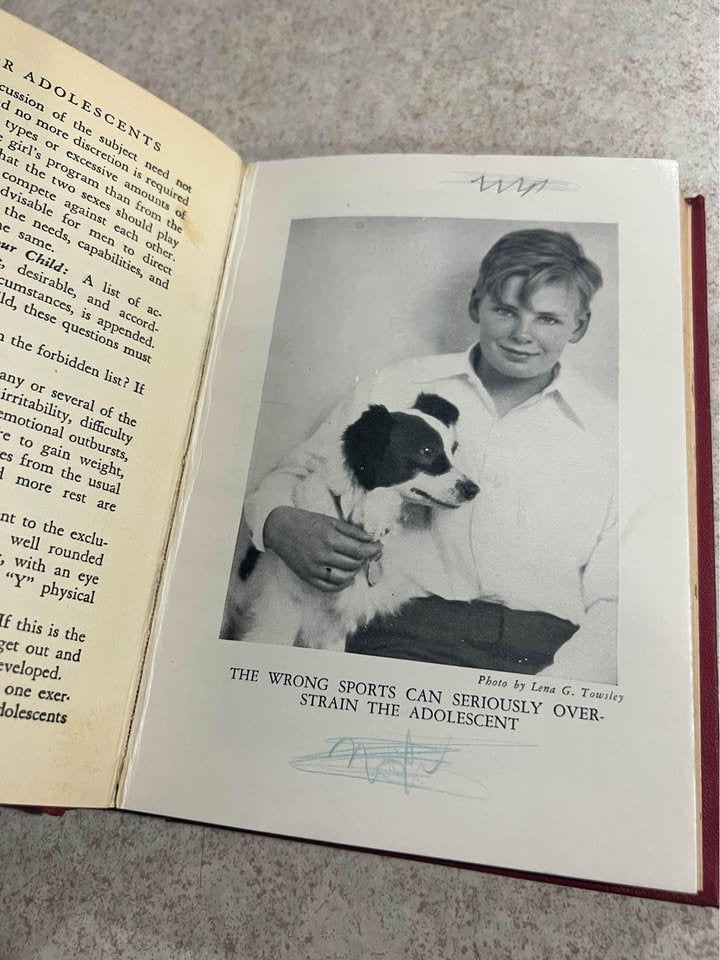 1933 The Mothers Encyclopedia Volume Four Antique Vintage Hardcover Book