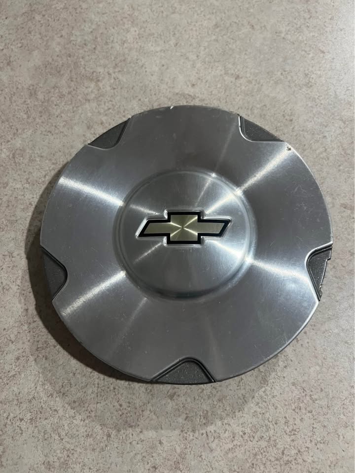 Chevrolet Trailblazer OEM Wheel Rim Center Hub Cap 9593378