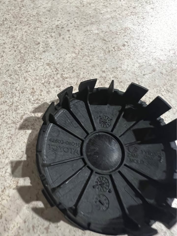 Toyota Camry Highlander Sienna Avalon Corolla RAV4 OEM Wheel Rim Center Hub Cap 42603-08010