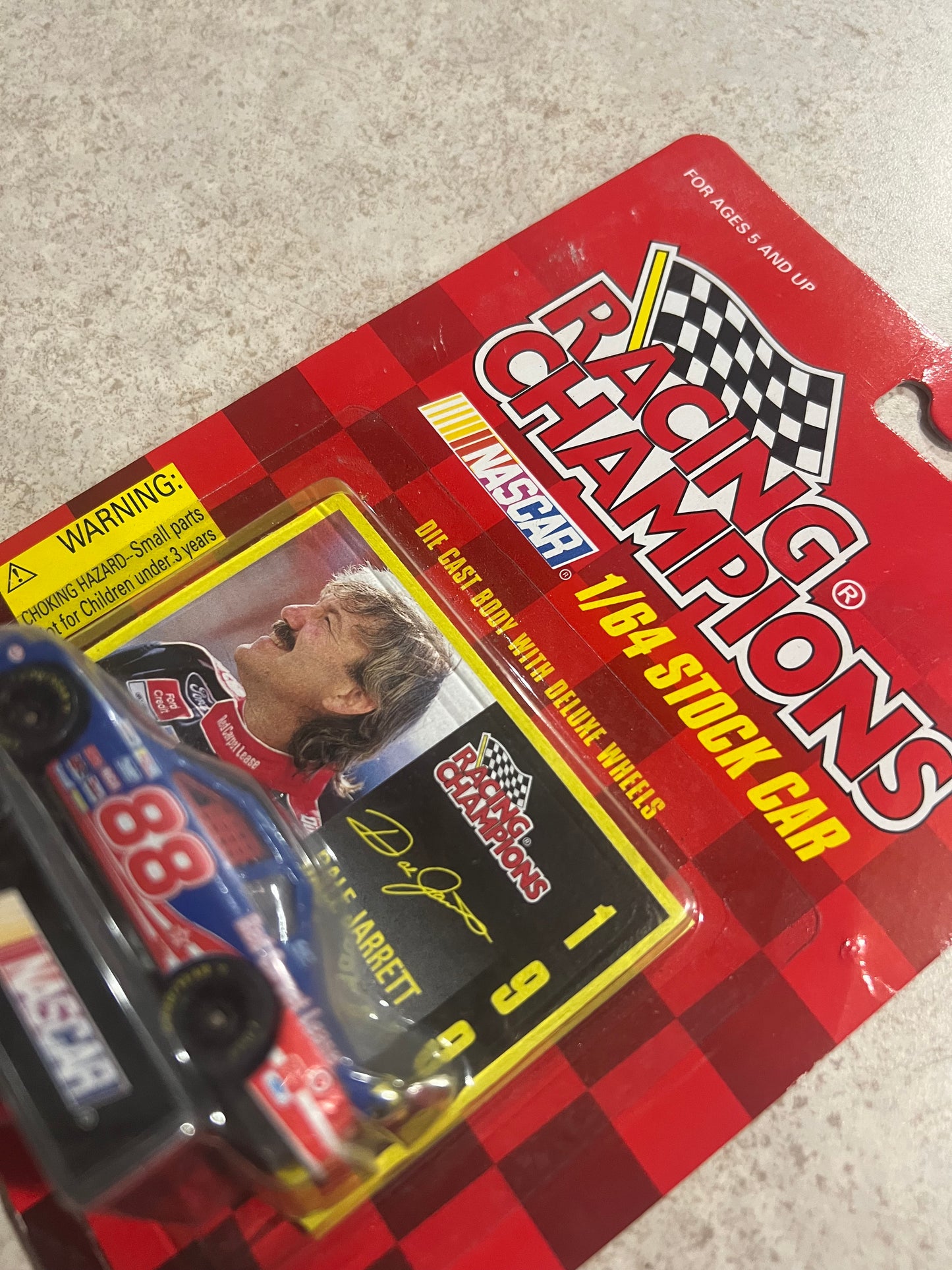 Racing Champions Dale Jarrett #88 NASCAR 1996 Edition 1/64 Diecast Car New