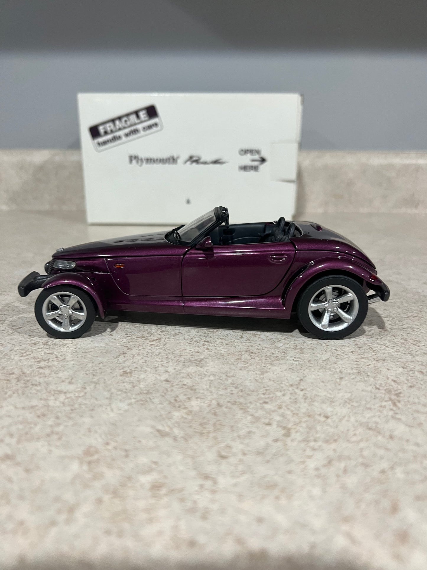 1997 Plymouth Prowler Danbury Mint 1/24 Diecast Car w/ Box