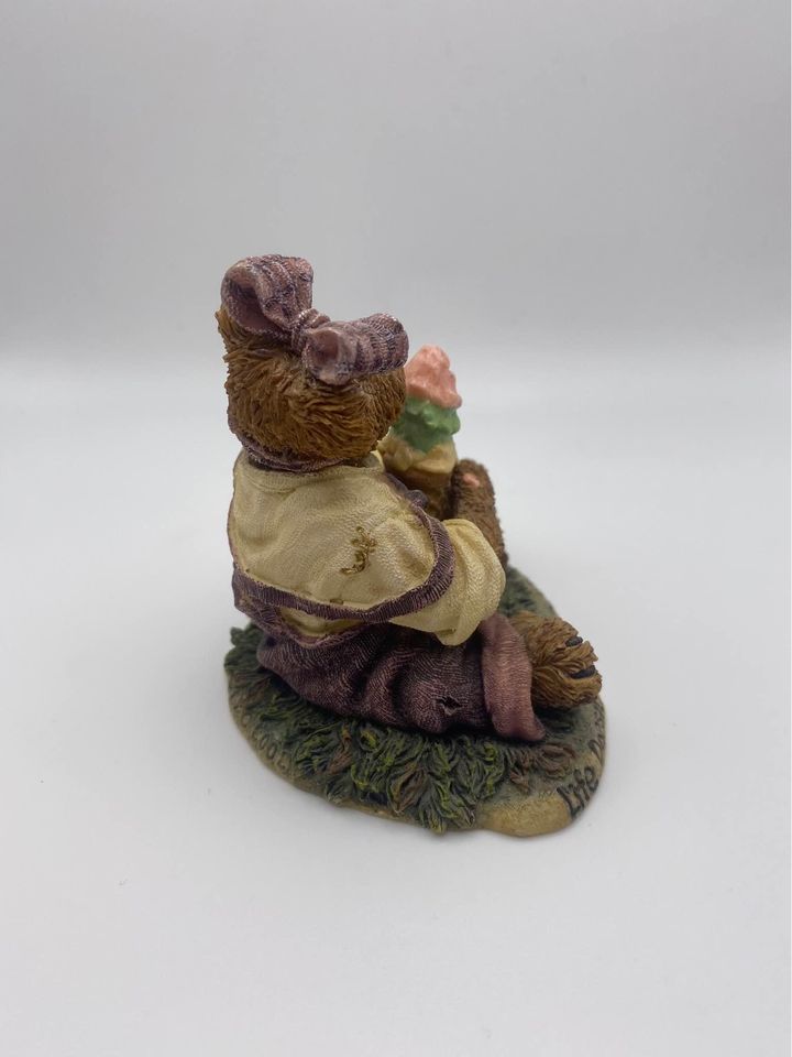 Boyds Bears & Friends The Bearstone Collection #2277909 B.J. McScoop Brain Freeze Figurine