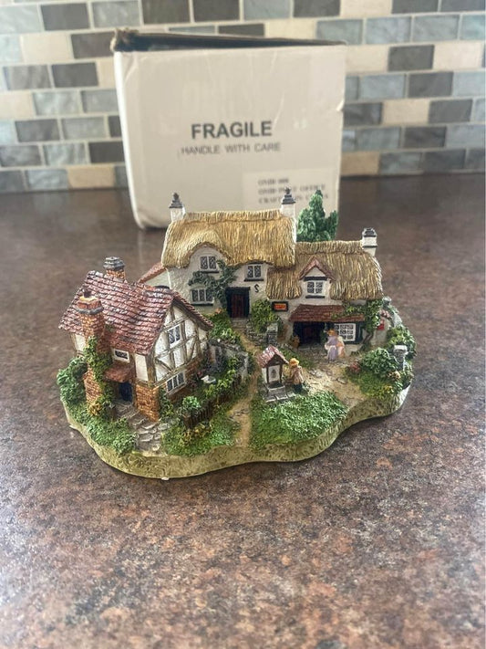 Danbury Mint Jane Hart Country Village Collection The Village Post Office w/ Box