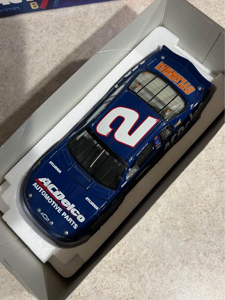 Kevin Harvick #2 ACDelco 2001 Busch Champion Action 102376 1/24 Diecast Nascar Car