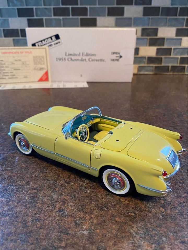 Danbury Mint 1955 Corvette Convertible Harvest Gold Limited Edition 1/24 Diecast Car w/ Box & Title