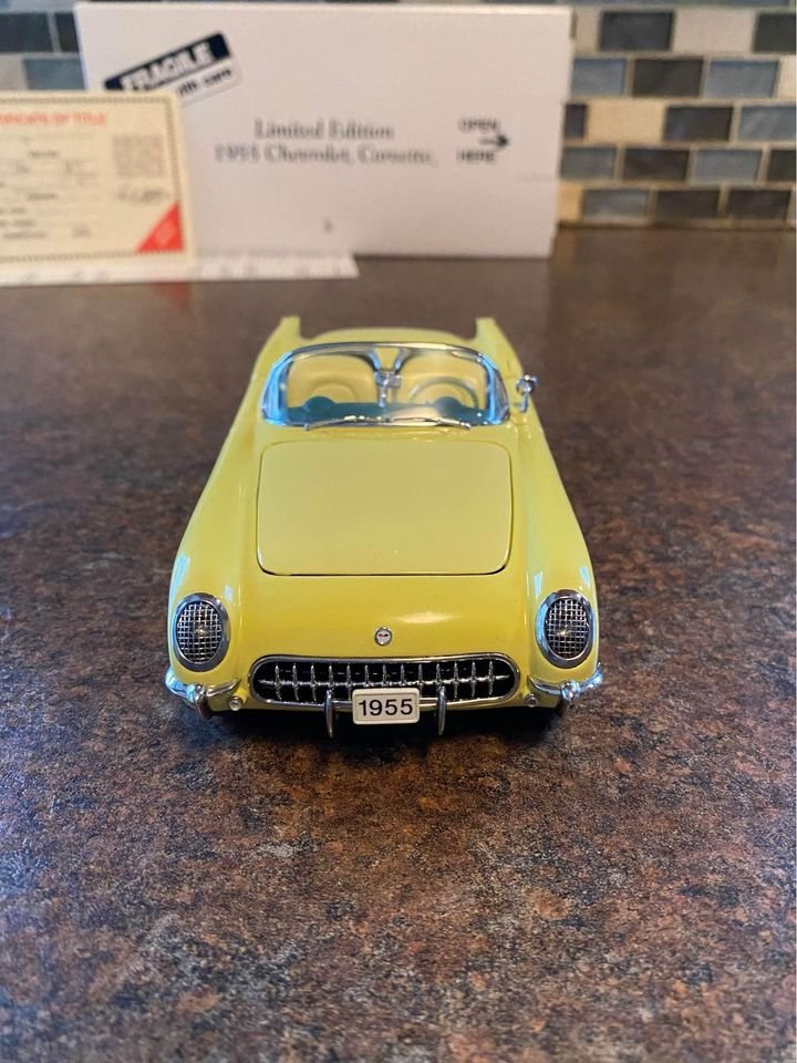 Danbury Mint 1955 Corvette Convertible Harvest Gold Limited Edition 1/24 Diecast Car w/ Box & Title