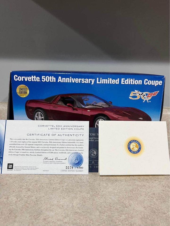 2003 Chevy Corvette 50th Anniversary Red Limited Edition 5578/9000 Franklin Mint 1/24 Diecast Car