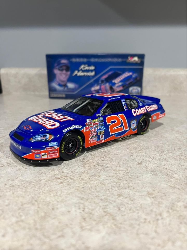 Kevin Harvick #21 Coast Guard 2006 Busch Champion Monte Carlo SS 1/24 Diecast NASCAR Car