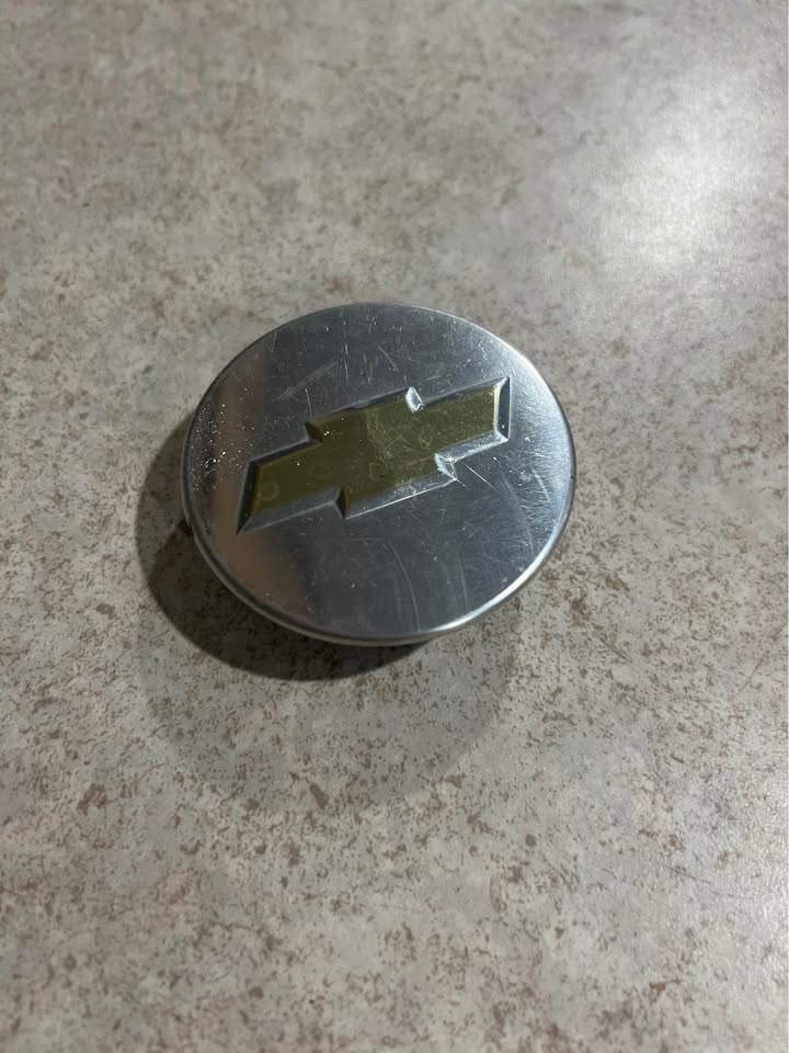 Chevrolet OEM Wheel Rim Center Hub Cap 9593169 9594156 9595157