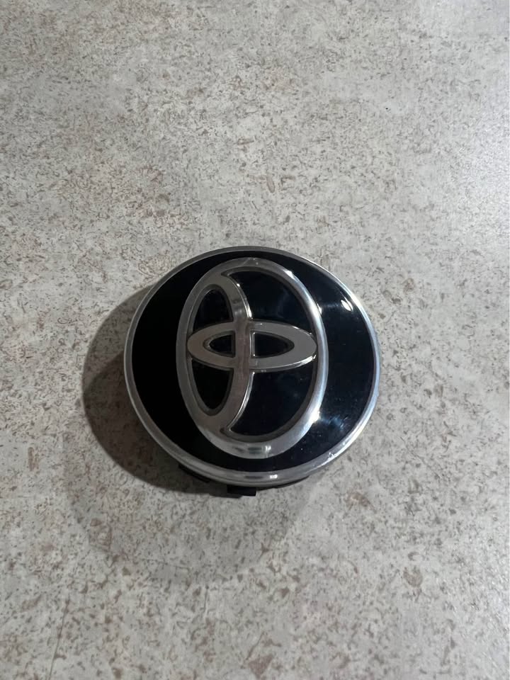 Toyota Camry Highlander Sienna Avalon Corolla RAV4 OEM Wheel Rim Center Hub Cap 42603-08010