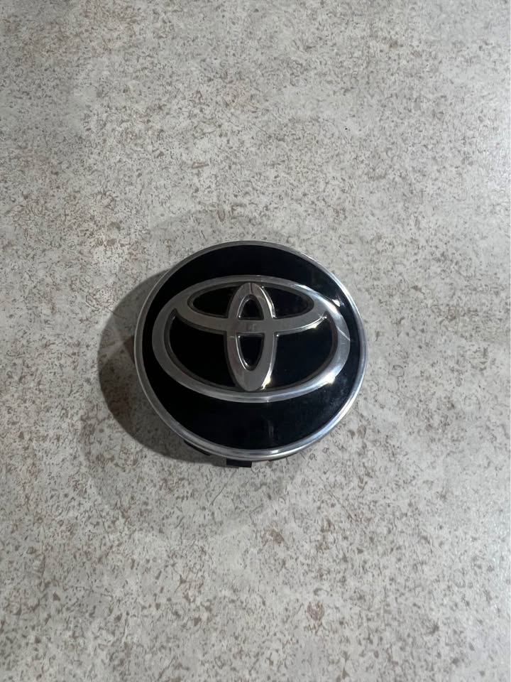 Toyota Camry Highlander Sienna Avalon Corolla RAV4 OEM Wheel Rim Center Hub Cap 42603-08010