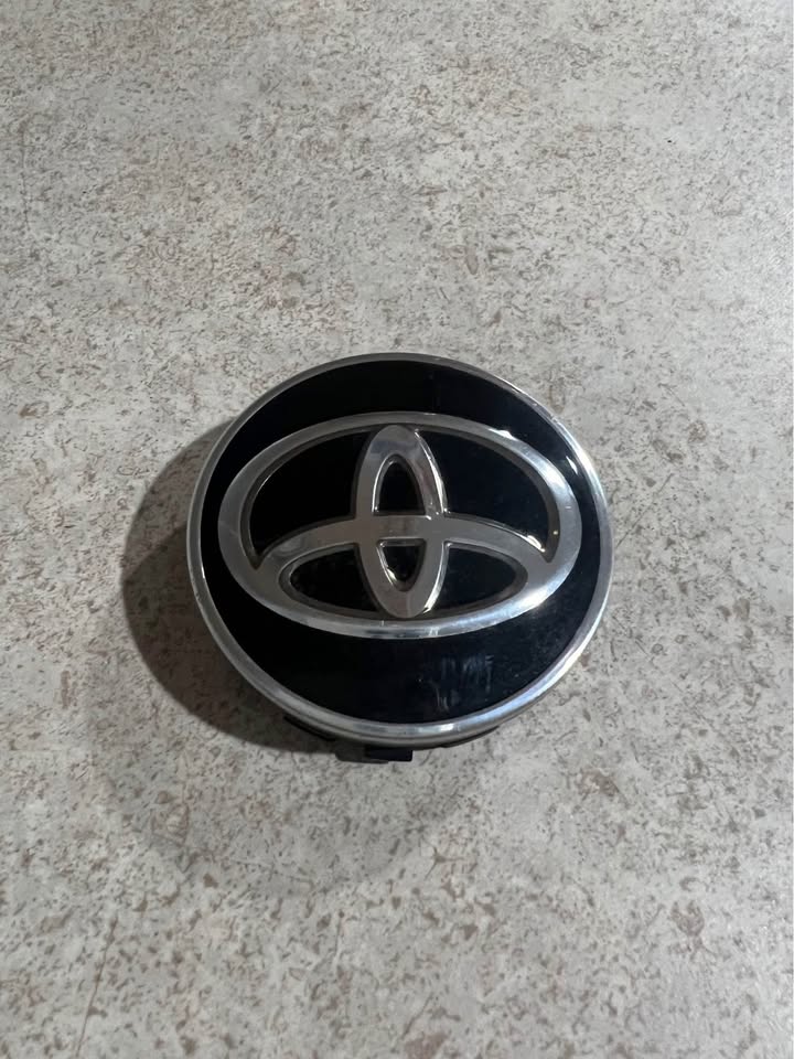 Toyota Camry Highlander Sienna Avalon Corolla RAV4 OEM Wheel Rim Center Hub Cap 42603-08010