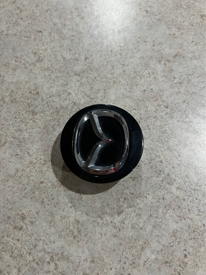 Mazda KF 590 Black / Chrome OEM Wheel Rim Center Hub Cap BJS7-37190