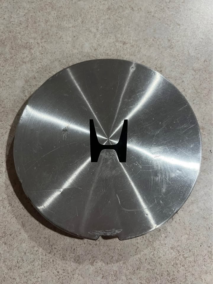 Honda Accord / Civic OEM Wheel Rim Center Hub Cap 44742-SM4-A300 BROKEN TAB