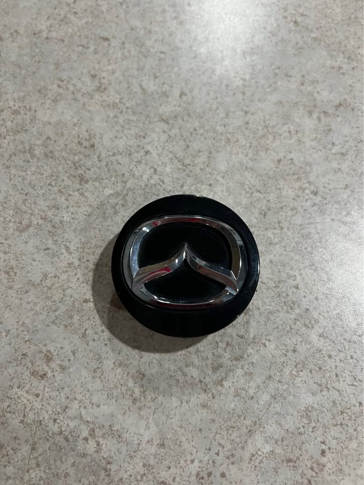 Mazda KF 590 Black / Chrome OEM Wheel Rim Center Hub Cap BJS7-37190