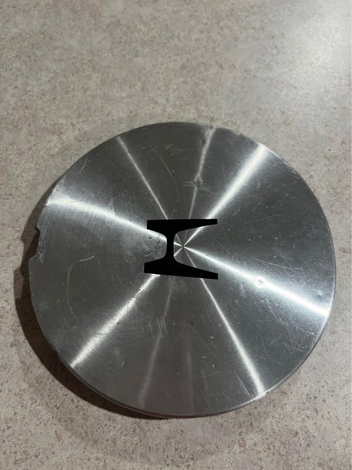 Honda Accord / Civic OEM Wheel Rim Center Hub Cap 44742-SM4-A300 BROKEN TAB