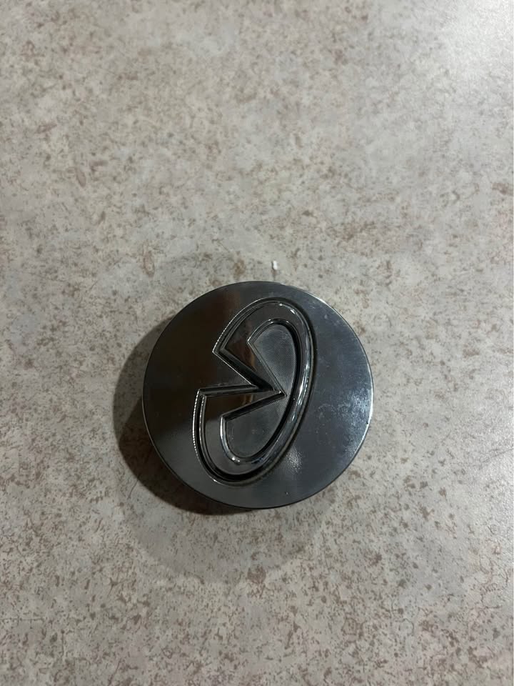 Infiniti OEM Wheel Rim Center Hub Cap 40343 5P215