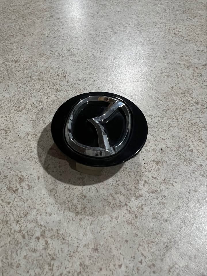 Mazda KF 590 Black / Chrome OEM Wheel Rim Center Hub Cap BJS7-37190