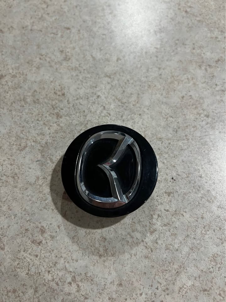 Mazda KF 590 Black / Chrome OEM Wheel Rim Center Hub Cap BJS7-37190