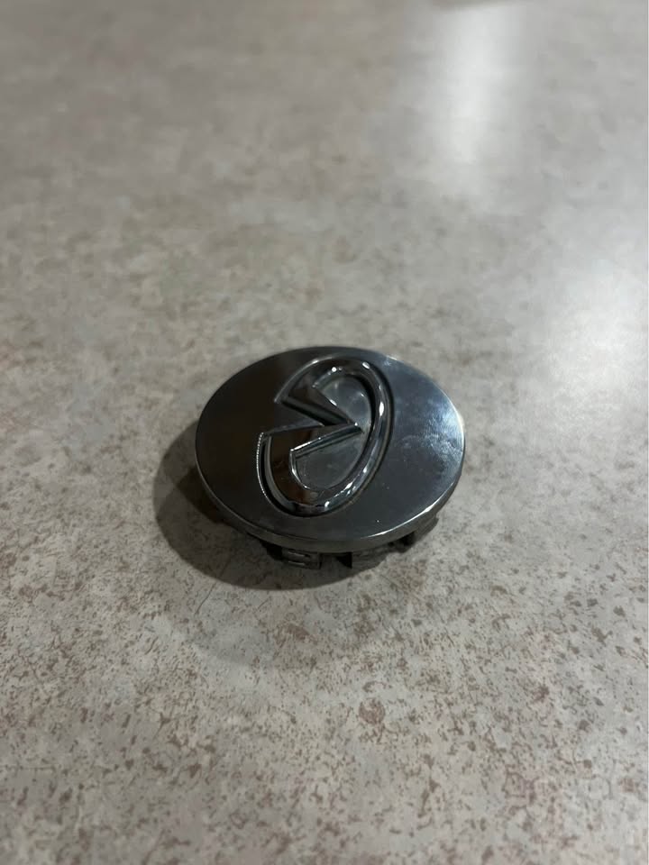 Infiniti OEM Wheel Rim Center Hub Cap 40343 5P215