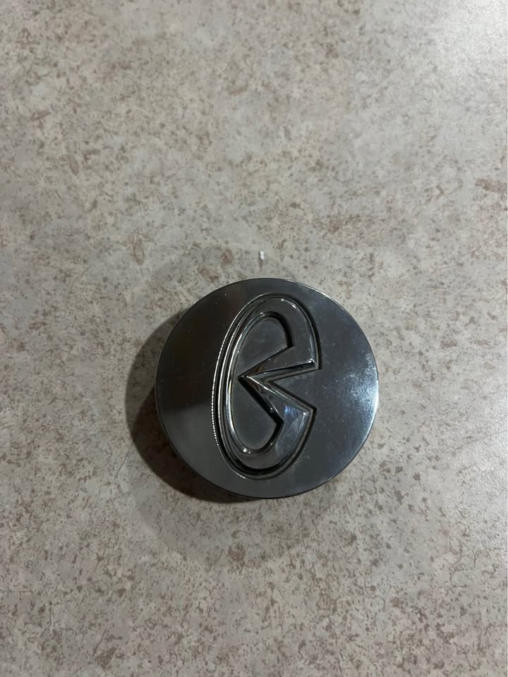 Infiniti OEM Wheel Rim Center Hub Cap 40343 5P215