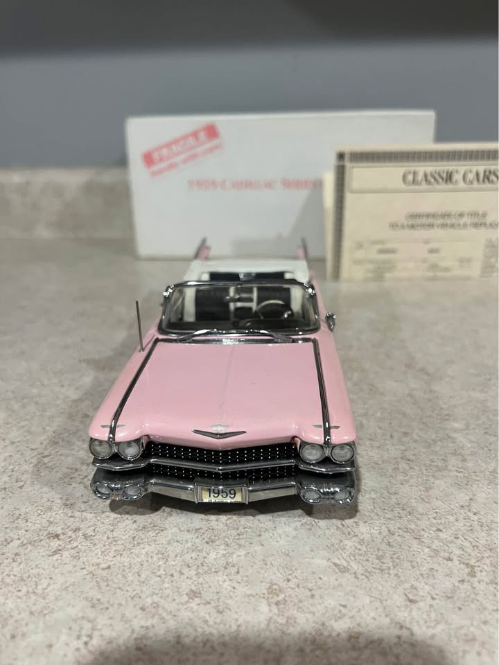 1959 Cadillac Series 62 Pink Danbury Mint 1/24 Diecast Car w/ Title and Box
