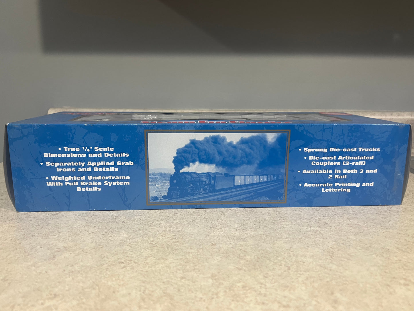 Atlas Steam Era Classics #9129-1 40’ Wood Reefer Car Montevideo #11815 2 Rail O Scale Model Train