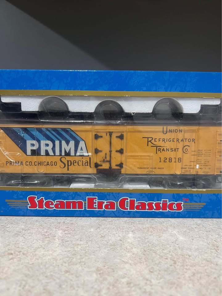 Atlas Steam Era Classics #9132-1 40’ Wood Reefer Car Prima #12818 2 Rail O Scale Model Train