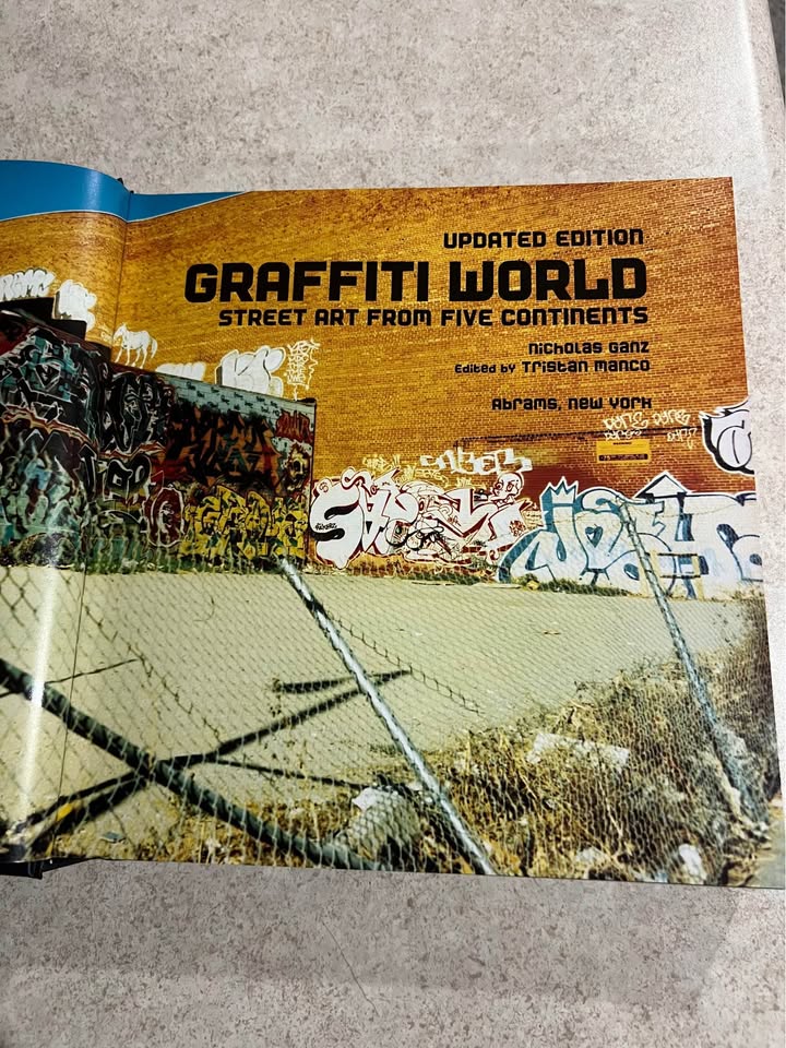 Graffiti World Updated Edition by Nicholas Ganz Hardcover Book 2009