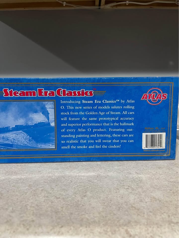 Atlas Steam Era Classics #9132-1 40’ Wood Reefer Car Prima #12818 2 Rail O Scale Model Train