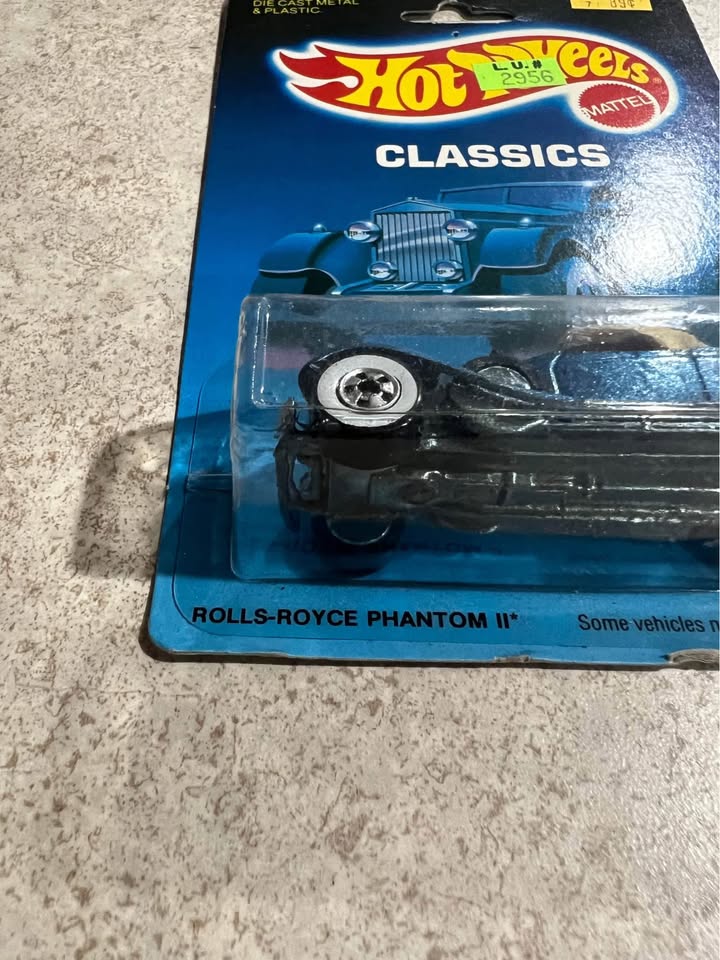 Hot Wheels Rolls Royce Phantom II Classics #3290 1/64 Diecast Car New