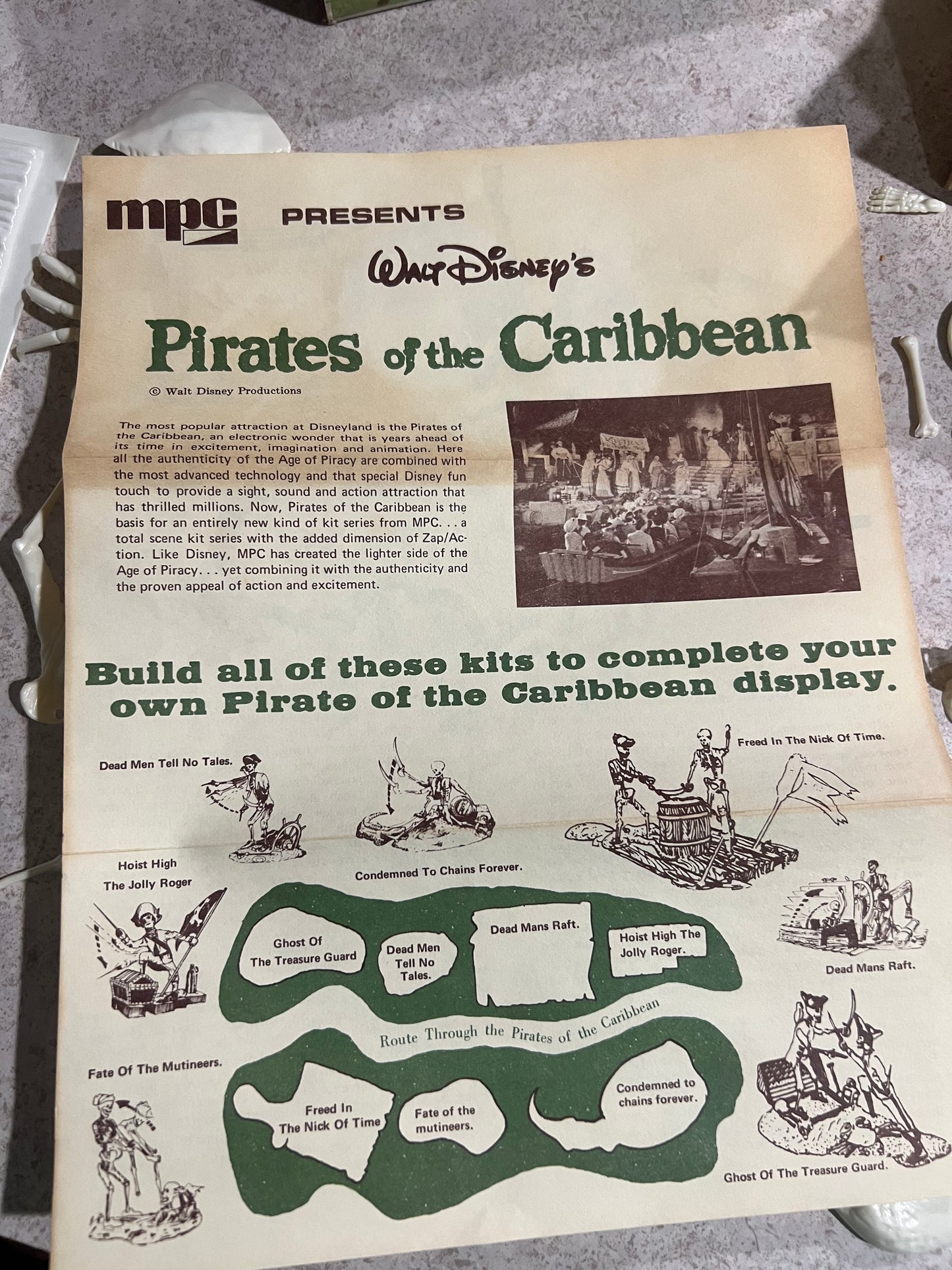 Vintage Walt Disney Pirates of the Carribbean Fate of the Mutineers MPC 1-5004 1/12 Model Kit