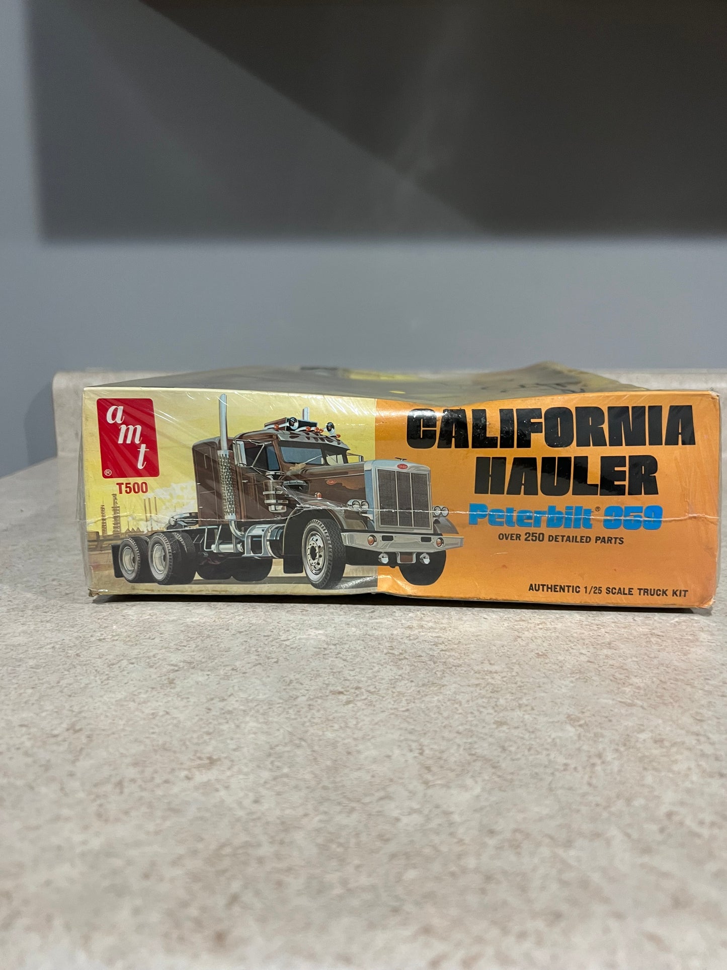 AMT California Hauler Peterbilt 359 T500 Truck Tractor 1/25 Vintage Model Kit New Sealed